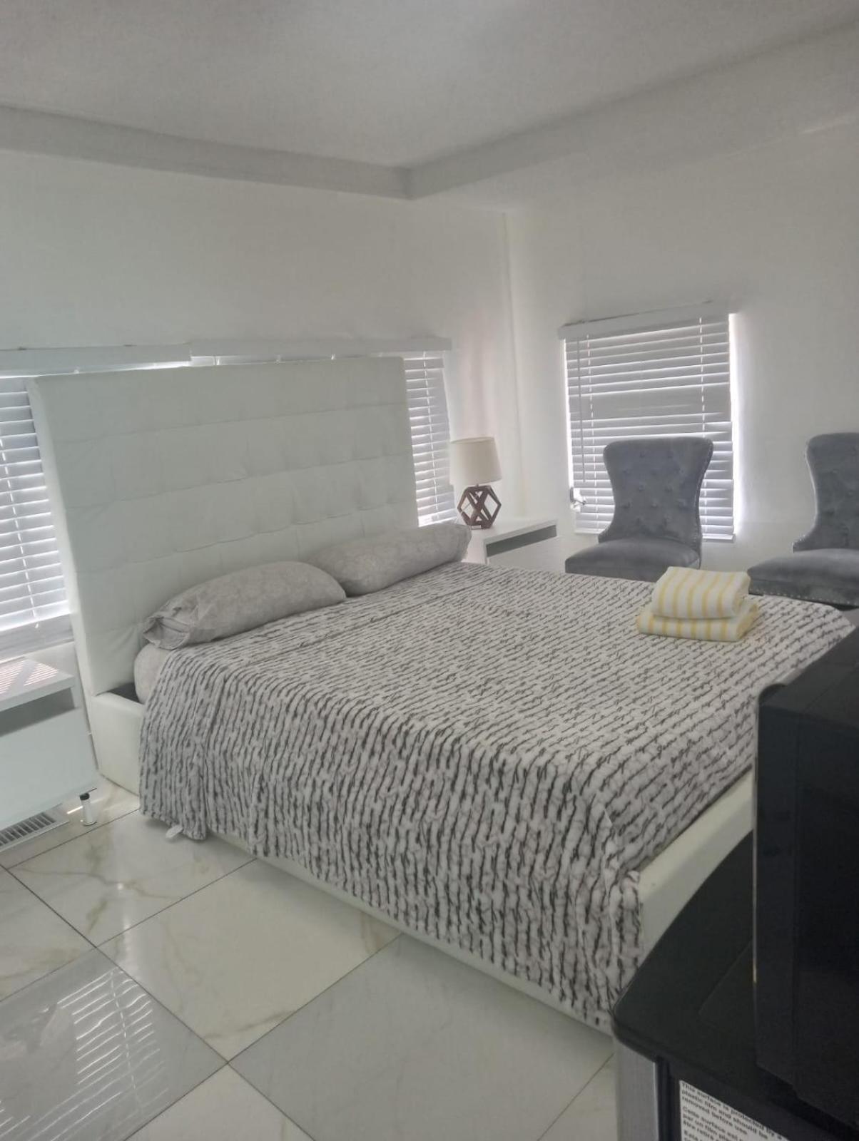 1161 Studio 1 Miami Tamiami Extérieur photo